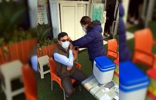 Huzurevi sakinleri Covid 19 aşılarını yaptırdı