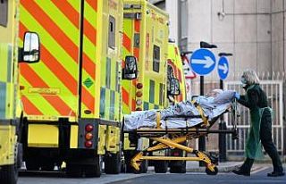 İngiltere’de son 24 saatte 54 bin 940 vaka