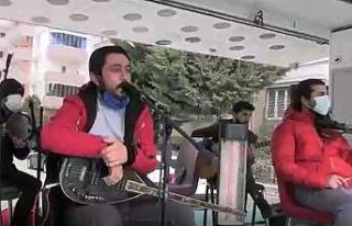 İpekyolu Belediyesi konserlerle moral aşılıyor