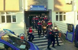 İş ve bol para vaadiyle kandırdıkları kadınları...