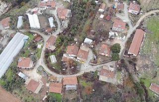 Isparta’nın bir köyünde heyelan nedeniyle 28...