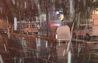 İstanbul Avrupa Yakası’nda kar yağışı etkili...