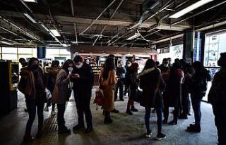 İstanbul’da metro ve metrobüslerde HES kodu kuyruğu