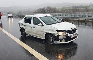 İzmir İstanbul otobanında trafik kazası: 5 yaralı