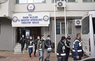İzmir merkezli FETÖ operasyonunda 16 tutuklama