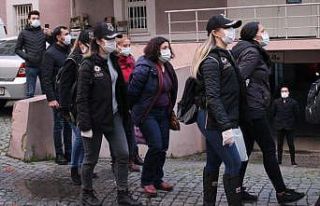 İzmir merkezli terör operasyonunda 5 kişi tutuklandı