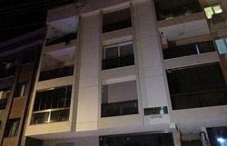 İzmir’de 4. kattan düşen kadın hayatını kaybetti