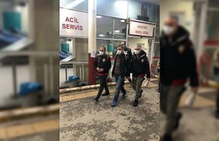 İzmir’de FETÖ’nün gaybubet evlerine operasyon:...