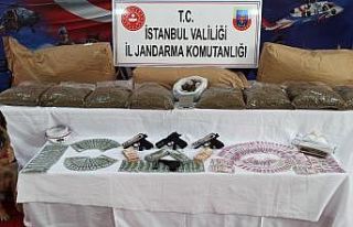 Jandarma operasyonunda 103 kilo uyuşturucu ele geçirildi