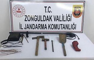 Jandarmadan izinsiz kazıya suçüstü