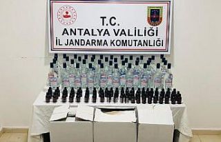 Jandarmadan kaçak içki baskını