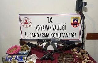 Jandarmadan uyuşturucu, silah ve tarihi eser operasyonu