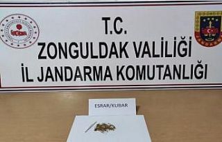 Jandarmanın durdurduğu sürücüden uyuşturucu...