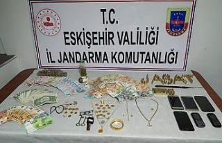 JASAT timleri evleri soyan hırsızlık şüphelilerine...