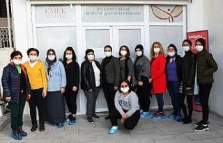 Kadın üretim kooperatifi 1,5 milyon maske üretti