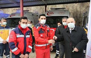Kahramanmaraş’ta yeni ambulanslar ilk sirenlerini...