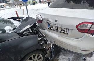 Kar kazaları da beraberinde getirdi