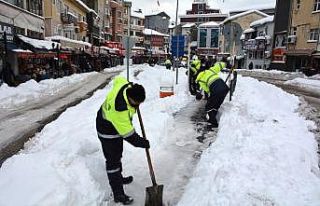 Kar temizliği için tüm ekipler seferber oldu