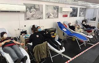 Karacasu Belediye Başkanı İnal’dan kan bağışı