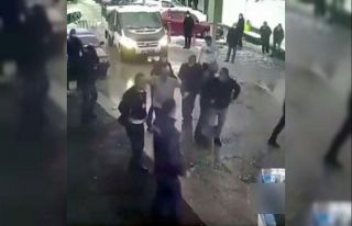 Kavgada yaralanarak hastaneye kaldırılan kişi doktorlara...