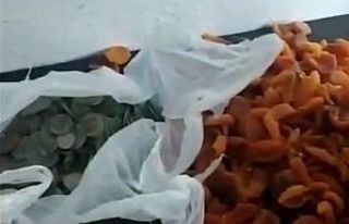 Kayısı kolilerinden Bizans Dönemi’ne ait eserler...