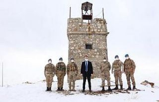 Kaymakam Yelek’ten askeri üs bölgesine ziyaret