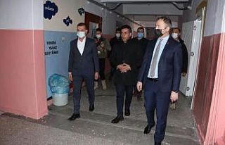 Kaymakam Yelek’ten okul ziyareti
