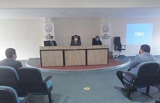 Kaymakam Zeybek, okul müdürleri ile bir araya geldi