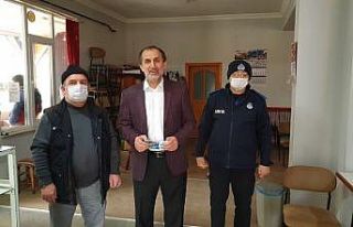 Kaynaşlı’da esnafa bin 500 liralık gıda çekleri...