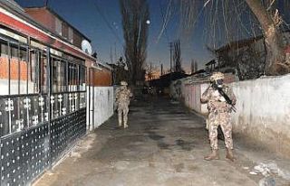 Kayseri’de 34 adrese eş zamanlı operasyon: 18...
