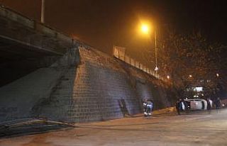 Kayseri’de otomobil köprüden uçtu: 3 yaralı