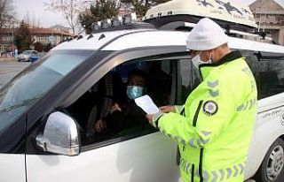 Kayseri’de sokağa çıkma kısıtlamasında polis...
