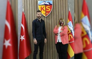 Kayserispor, Uğur Demirok’u açıkladı