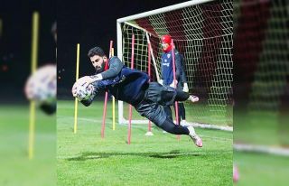 Kayserispor’da 3 kaleci forma giydi