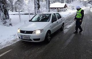 Kazdağları’nda kar yağışı hayatı olumsuz...