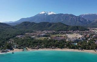 Kemer pandemiye rağmen 1 milyon turist ağırladı