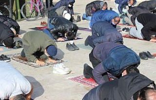 Kırklareli’nde yeni yılın ilk cuma namazı kılındı