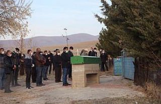 Kırşehir’de vahşetin ardından cenazeler defnediliyor