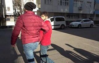 Kısıtlama saatinde depoya girdi, suçüstü yakalandı
