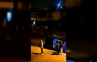 Kısıtlama saatinde pompalı tüfekli ve havai fişekli...
