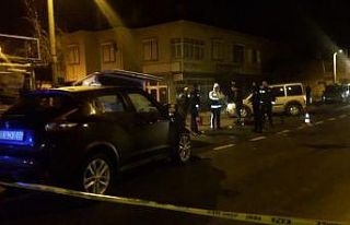 Kısıtlama saatlerinde feci kaza: Minibüste sıkışan...