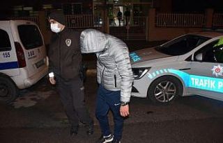 Kısıtlamada polisten kaçan araç sürücüsünün...