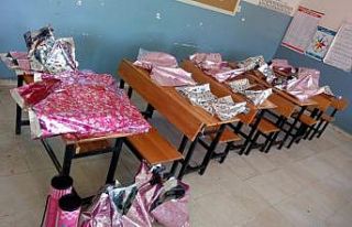 Kitap okuyana gram altın hediye