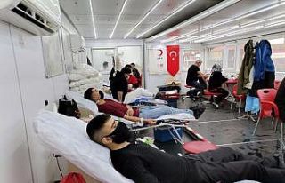 Kızılay Kulu’da 380 ünite kan aldı