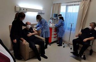 KKTC Cumhurbaşkanı Tatar, korona aşısı oldu