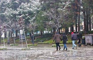 Kocaeli’nin Gebze ve Darıca ilçeleri kara kavuştu