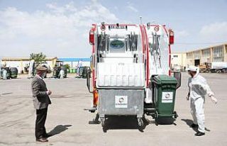 Kocasinan Belediyesi, 130 ton kıyafet atığını...