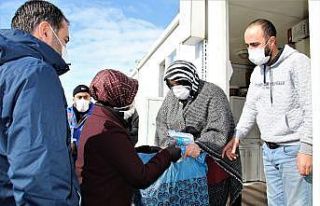 Konteyner kentteki depremzedelere destek