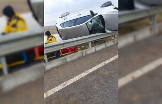 Kontrolden çıkan otomobil takla attı: 1 yaralı