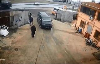 Kontrolden çıkan tanker karşı şeride böyle geçti